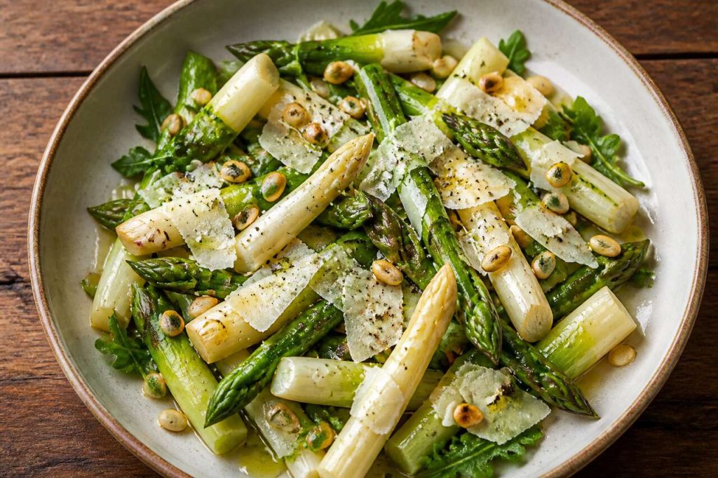Salade aux deux asperges : recette simple et délicieuse