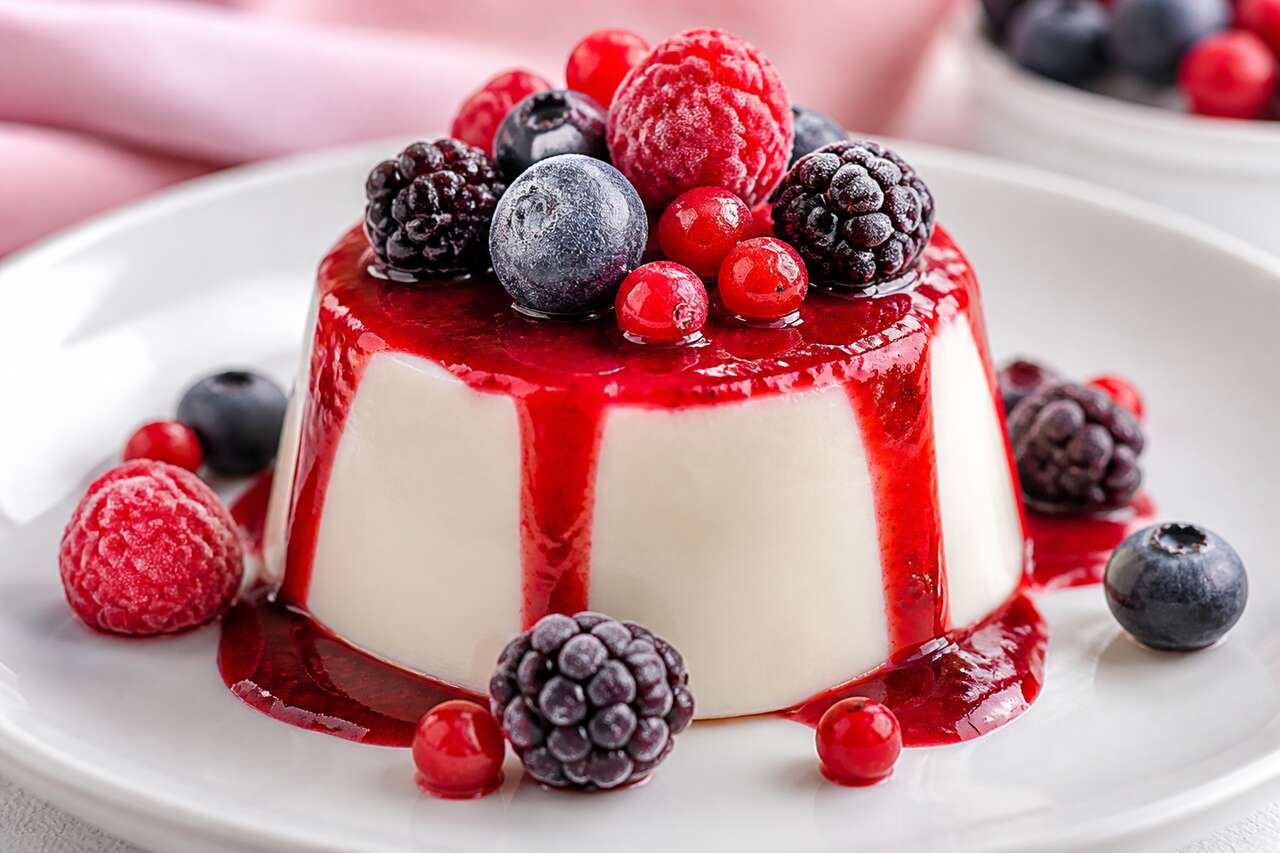 Panna cotta aux fruits rouges : recette simple et gourmande