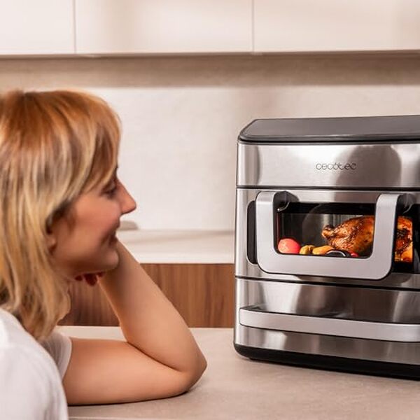 Découvrez notre test détaillé de la friteuse à air Cecofry 18000 : puissance, polyvalence et performances culinaires de cette friteuse four Cecotec innovante. 